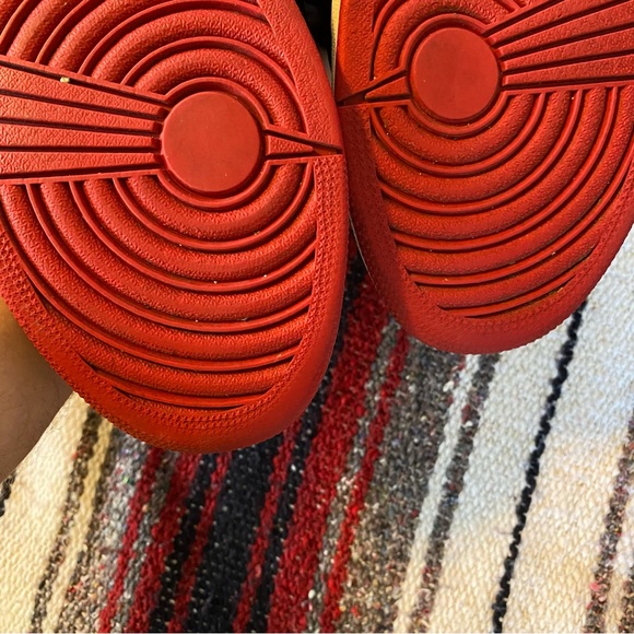 Nike Air Jordan 1 Mid ‘black red’ - Picture 8 of 10